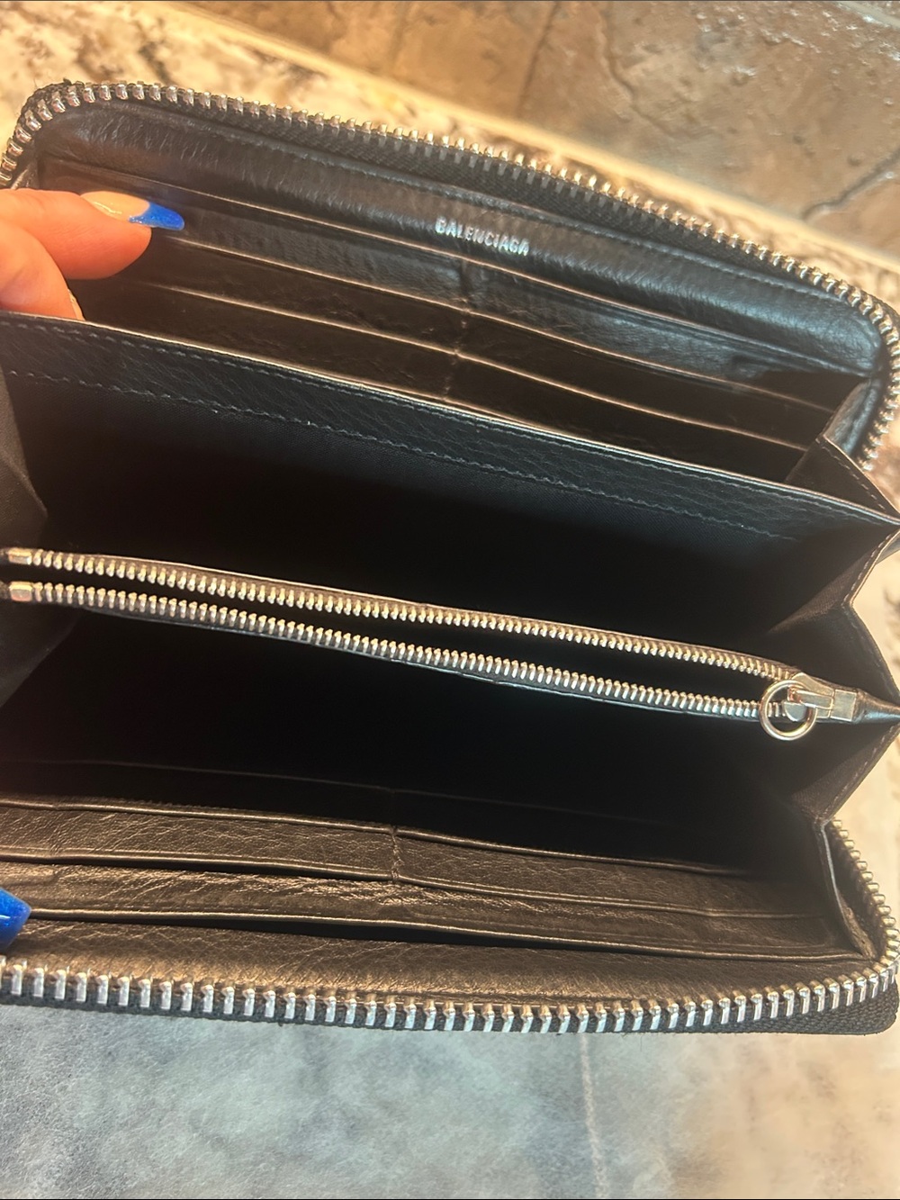 Balenciaga Black Leather Zip-Around Wallet with Envelope Flap - Picture 10 of 15